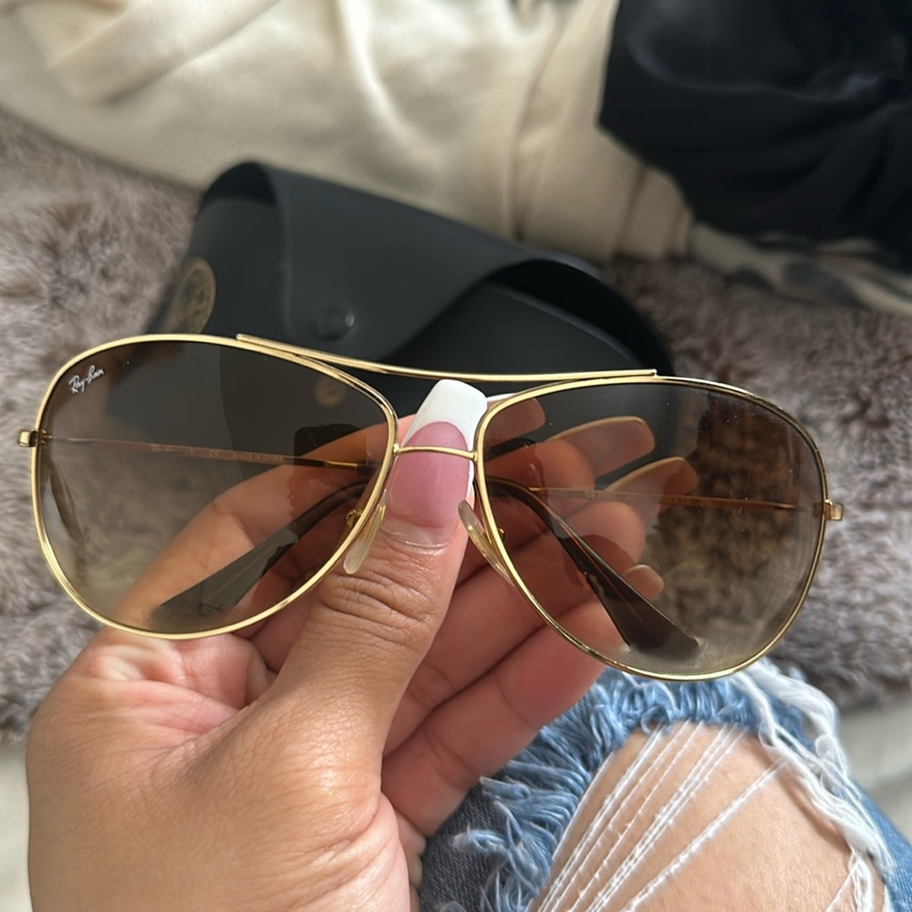 Brown ray bans